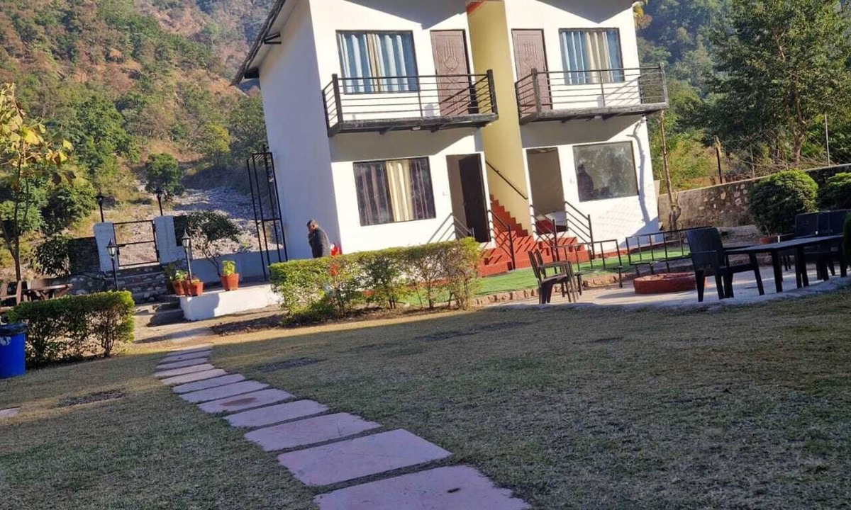 Paliyal Gaon Hotel | Camp Aquaforest