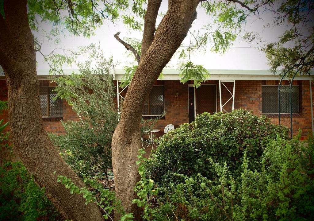 Broken Hill House | Capon Cottage