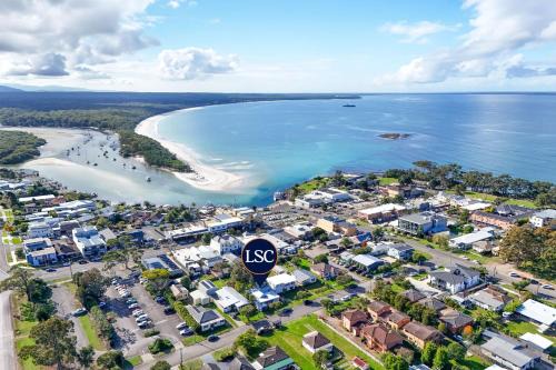Huskisson House | Captains Cottage - Huskisson - Pet Friendly