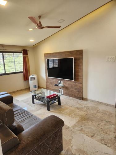 Nashik House | Castel Rock