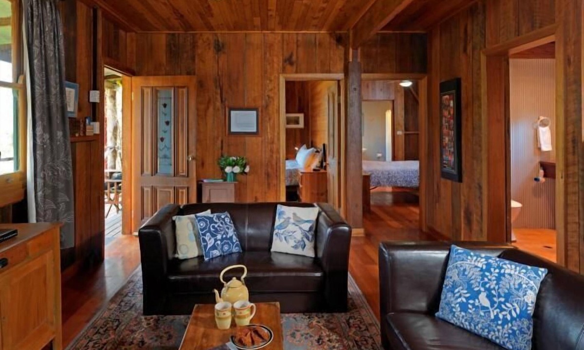 Sweetmans Creek Cottage | Cedar Creek Cottages