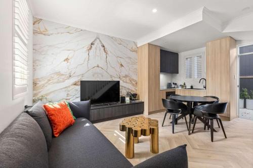 Pyrmont Apartment | Charming Three-Story Terrace House in Pyrmont
