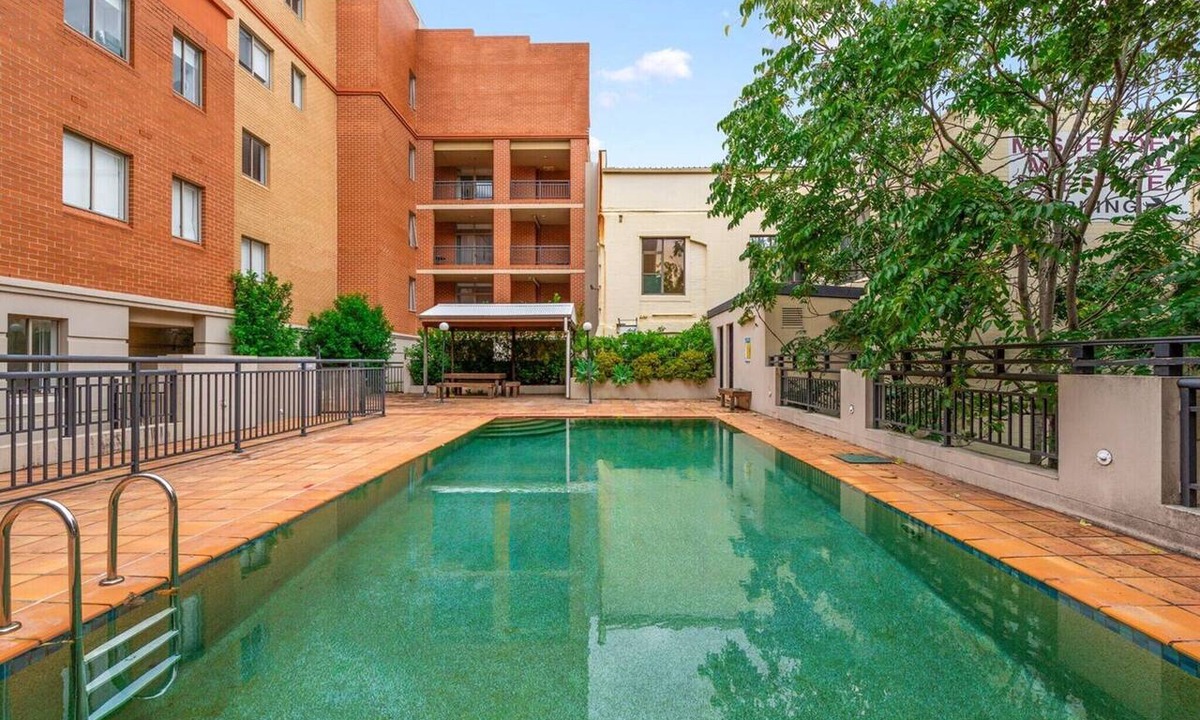 Camperdown Apartment | Chic Urban Escape in Vibrant Camperdown