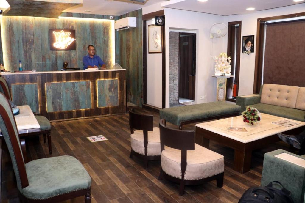 Patel Nagar Hotel | Clark heights