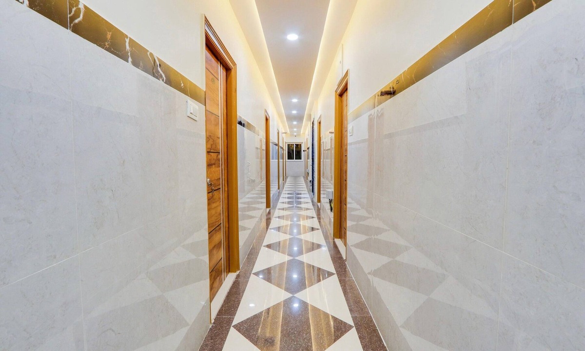 Gachibowli House | Classic Sri Balaji Luxury Rooms