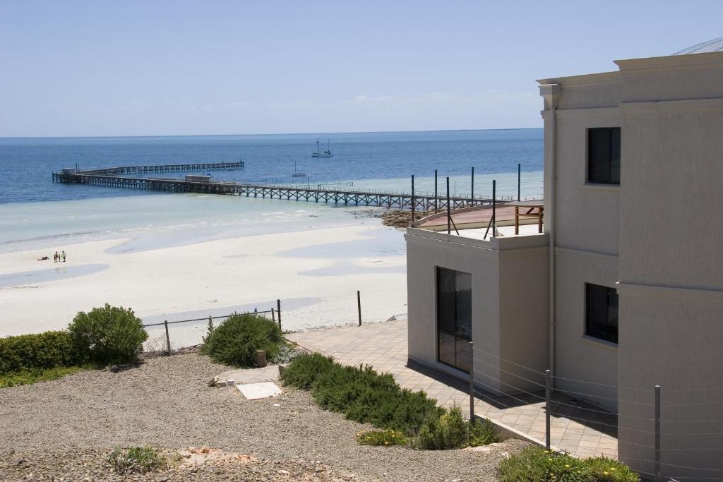 Moonta Bay Apartment | Cliff House Beachfront Villas