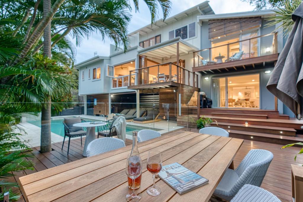 Sunrise Beach House | Coast Along