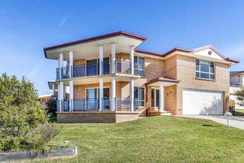 Shell Cove House | Coastal Delight In Shellcove