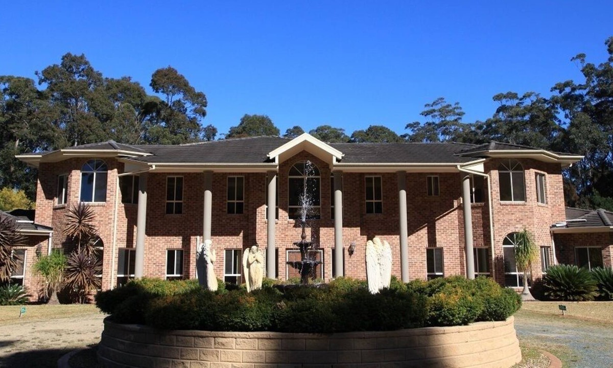Long Beach House | Coastal Mansion - close to all south coast attractions