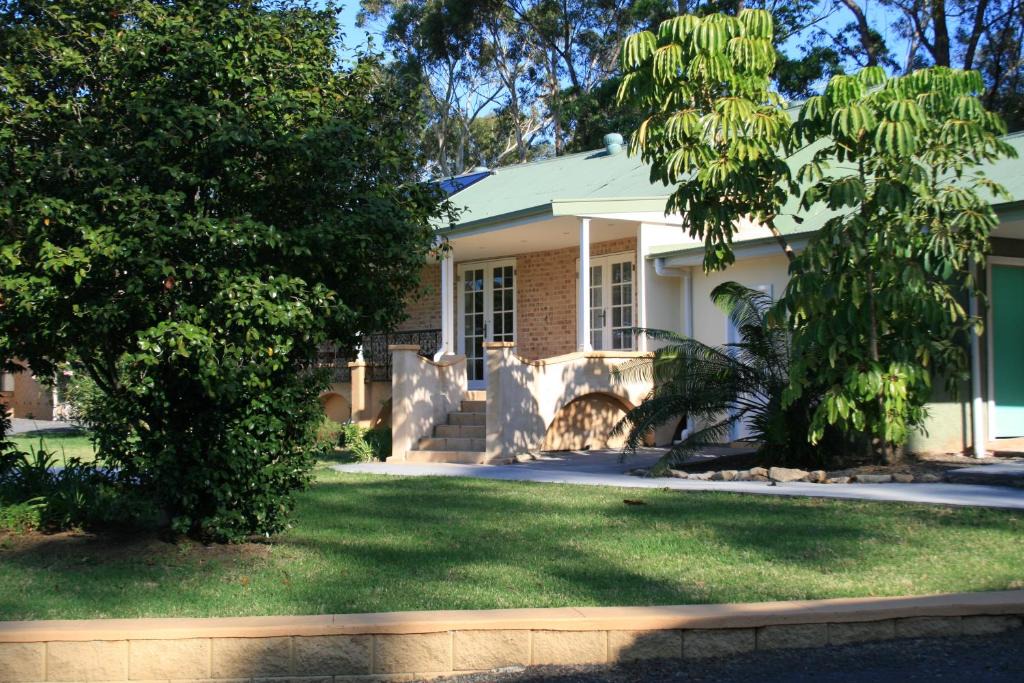Bomaderry Apartment | Colin's Garden