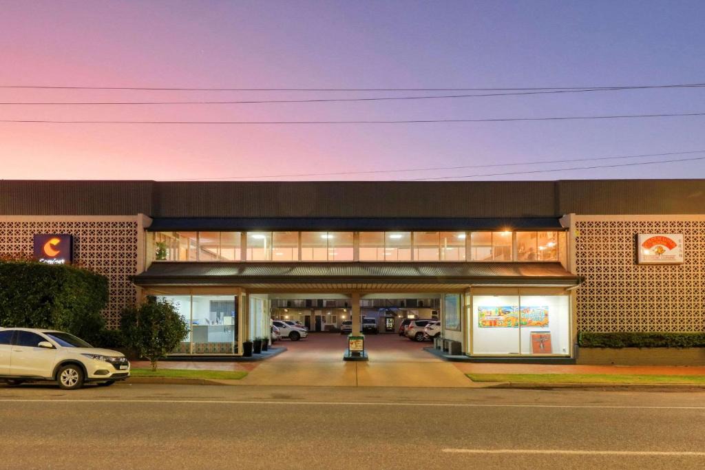 Broken Hill Hotel | Comfort Inn Crystal Broken Hill