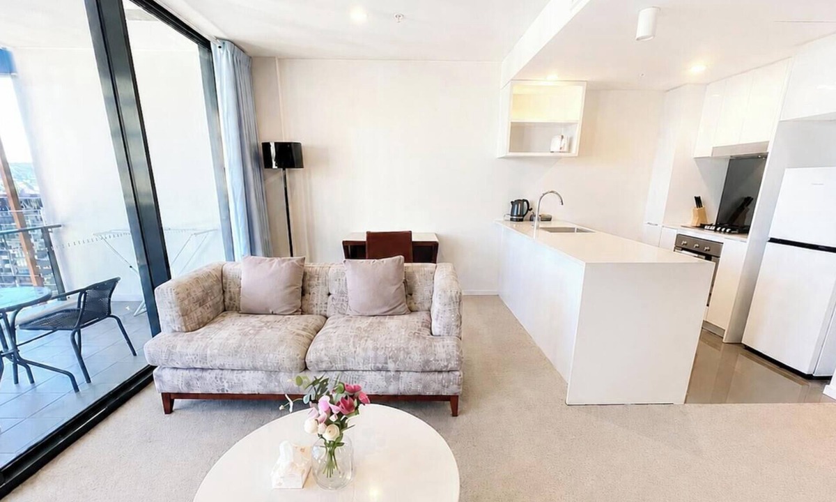 South Brisbane Apartment | Comfortable 2BR w/Pool, Gym and BBQ | Free Parking