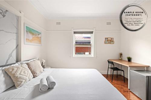 Padstow House | Comfortable & Affordable Stay in Padstow - Queen Room Retreat - Shared Bathroom