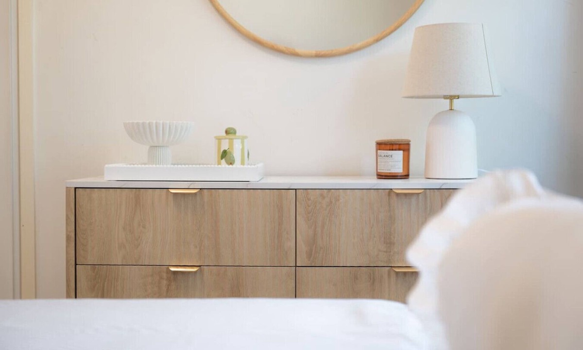 Page House | Comfortable Home for 6 | Long & Short Stays