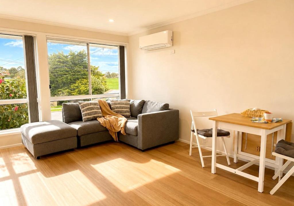 Jacana House | Convenient Melbourne Stay Near Airport