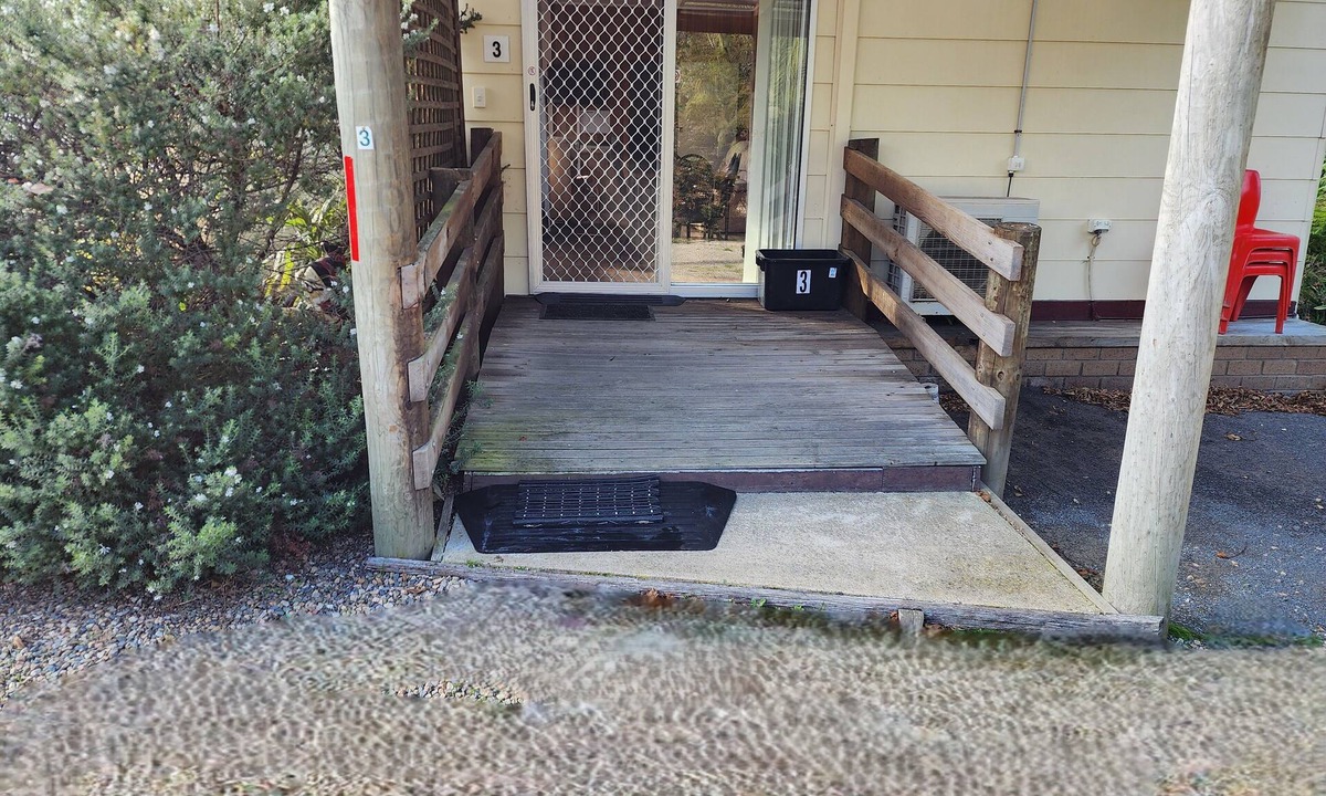 Bemm River Cabin | Cosy Nook - Flat 3 - Spacious, well equipped holiday unit