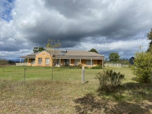 Bogee House | Country House with Stunning Views