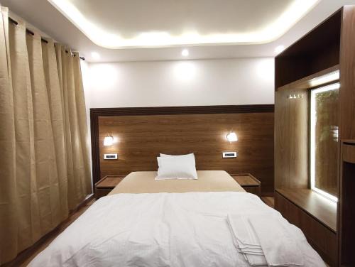 Allahabad House | Courtyard by Anvik