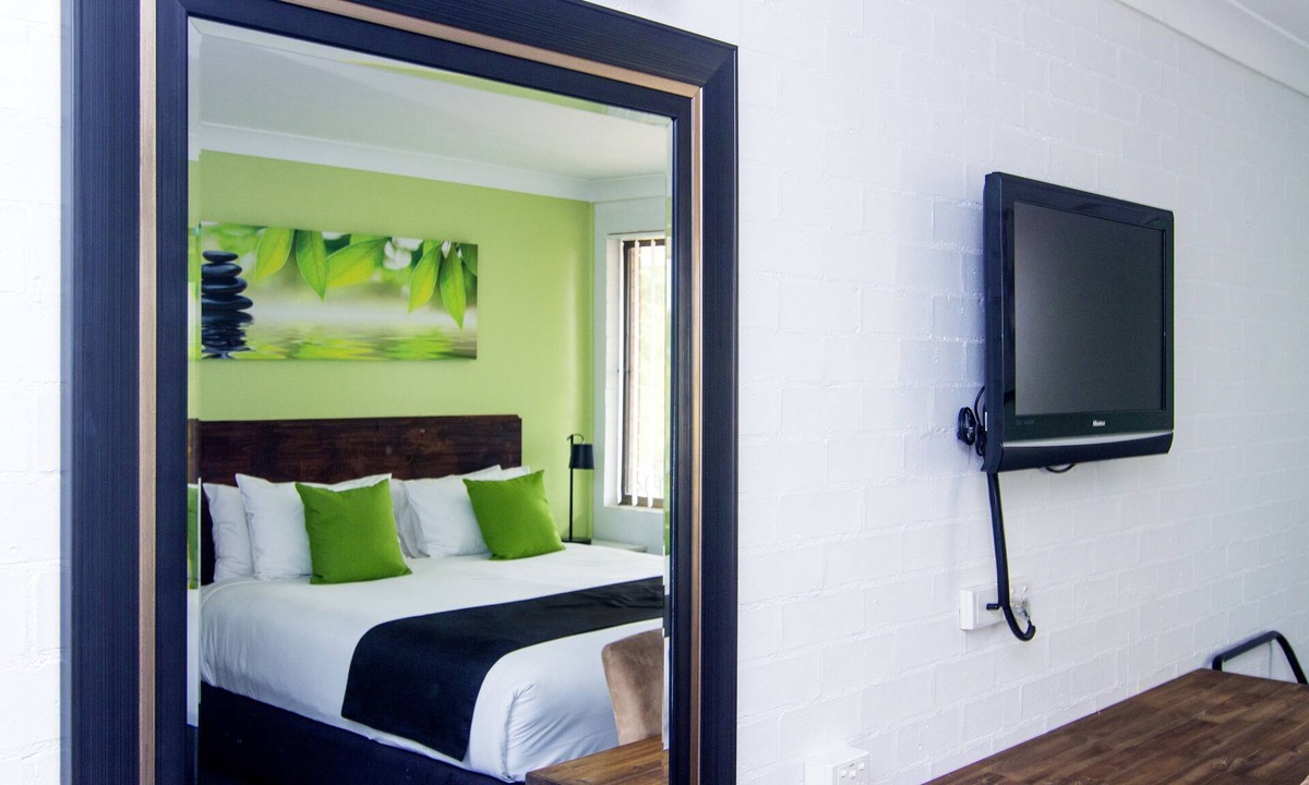 Taree Hotel | Crescent Motel