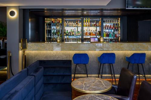 St Kilda Hotel | Crest on Barkly Hotel
