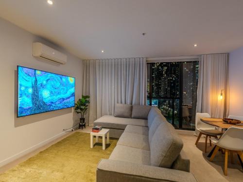 Southbank Apartment | CrownSide Suite