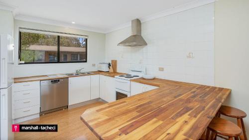 Barragga Bay House | Cuttagee Beach Cottage 2 - Tathra Bermagui Rd 3521