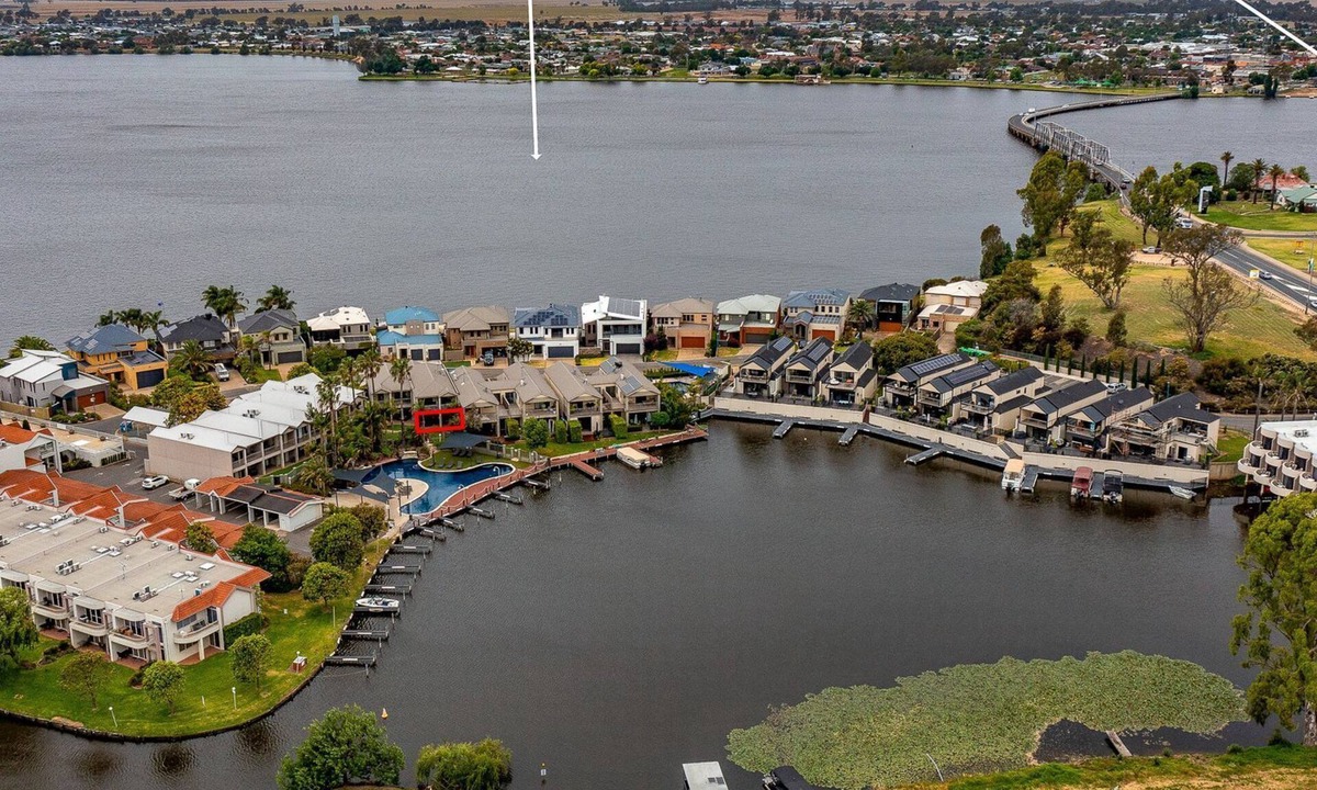 Mulwala Apartment | Cypress Apartment 31 A ground floor apartment