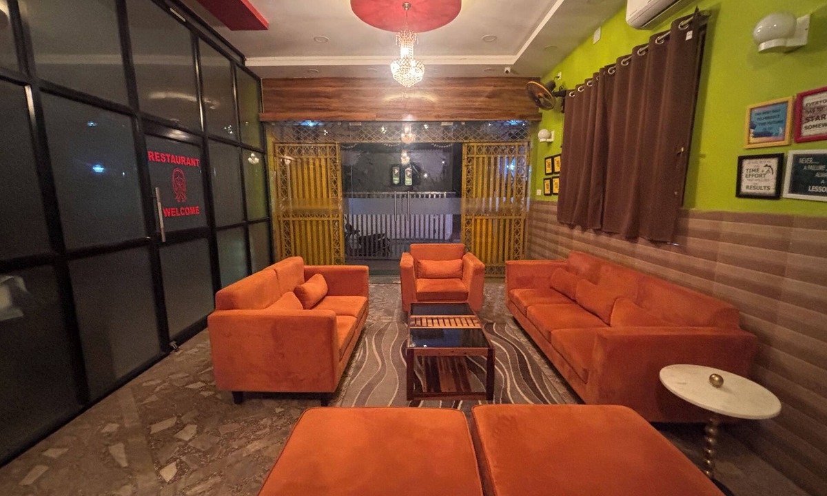 Bhubaneshwar Hotel | DEE DASH INN