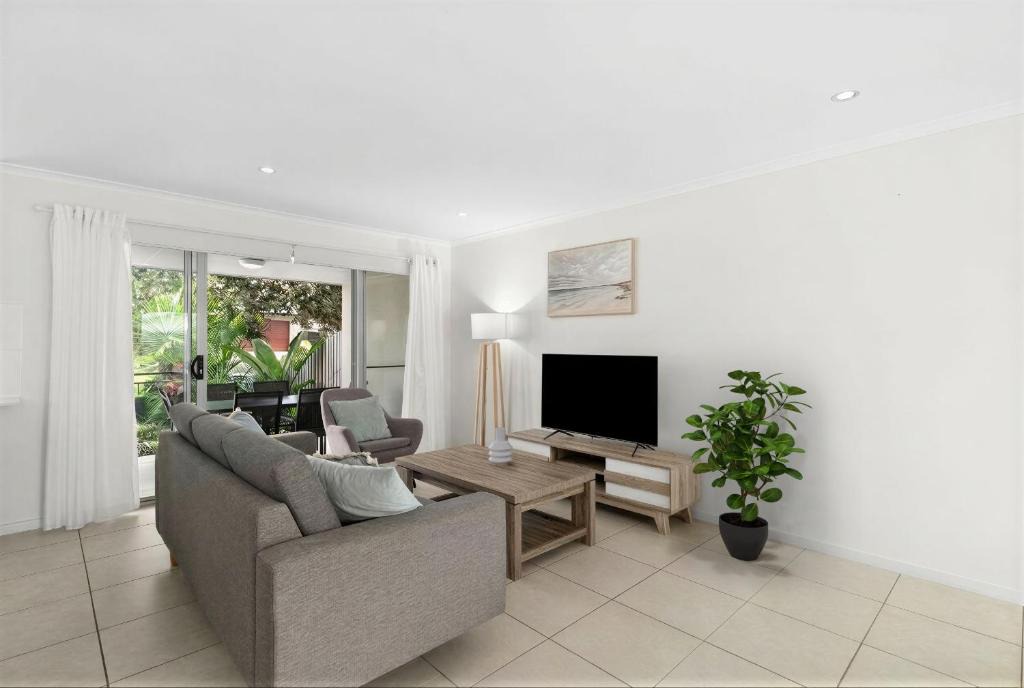 Mountain Creek Apartment | Direct Collective - Breeze on Brightwater