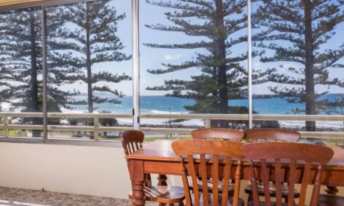 Burleigh Heads Apartment | Directly across the road from Burleigh Beach.
