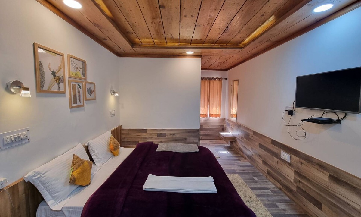 Kempty Range Hotel | Divine Home stay