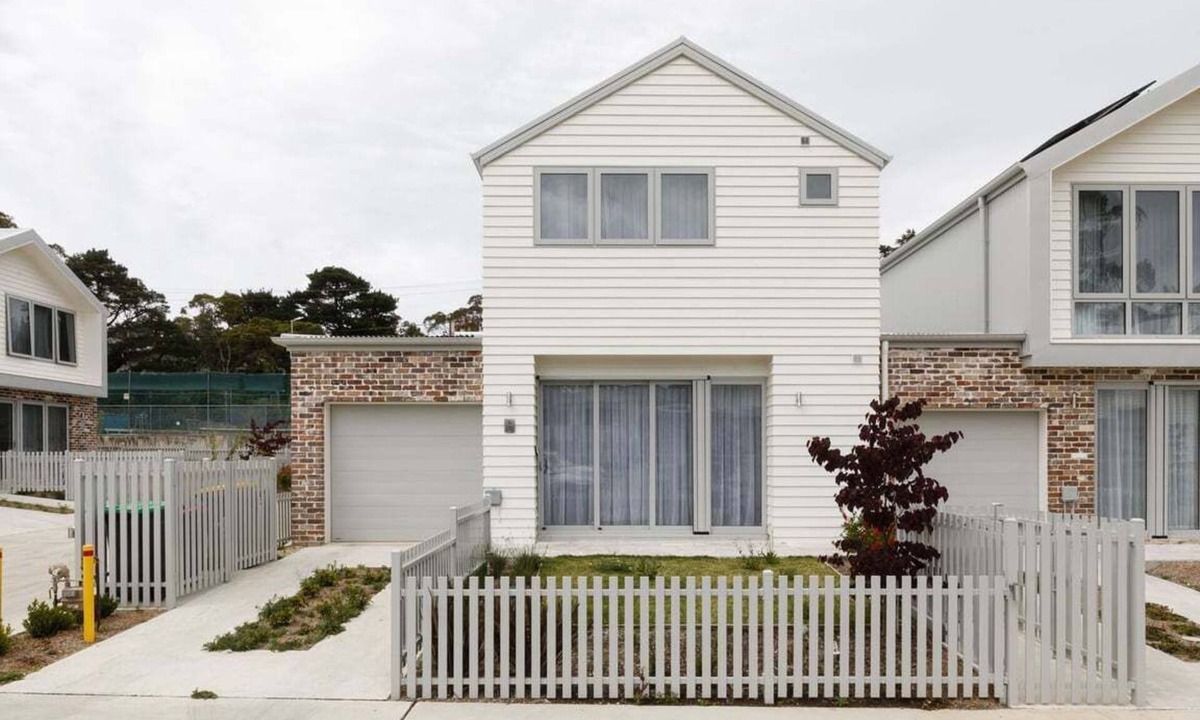 Katoomba Villa | Dora Modern Retreat Walkable to Town