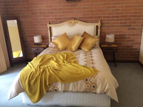 Dunolly Bed & Breakfast | Dunolly Broadway B&B