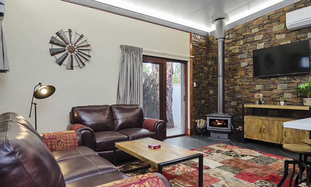 Gawler Bed & Breakfast | Eagle Foundry Bed & Breakfast