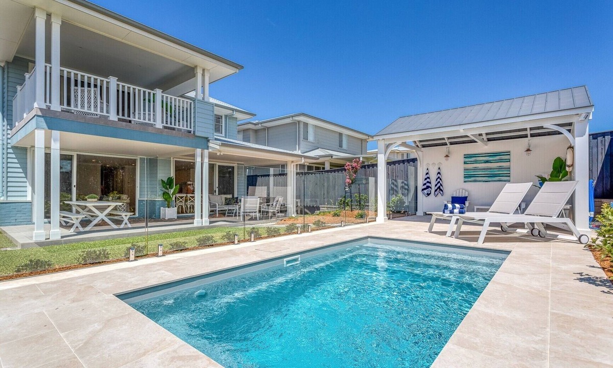 Catherine Hill Bay House | Eastport - Luxury Beach Retreat with Plunge Pool