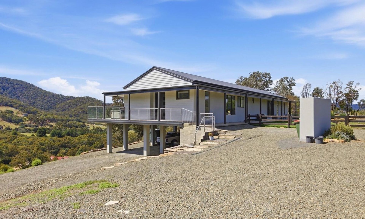 Eildon House | Eildon Valley Views - in the heart of the scenic Eildon Valley