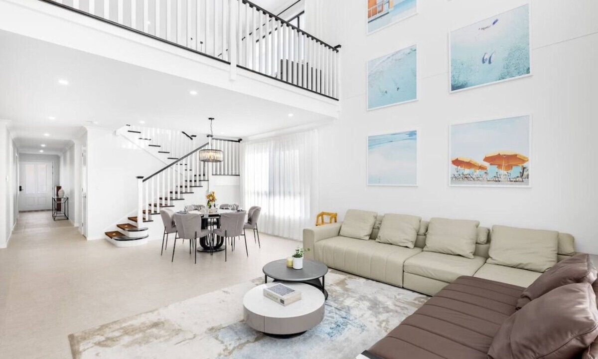 Upper Mount Gravatt House | Elegant & Convenient 4-Beds Villa w/easy access