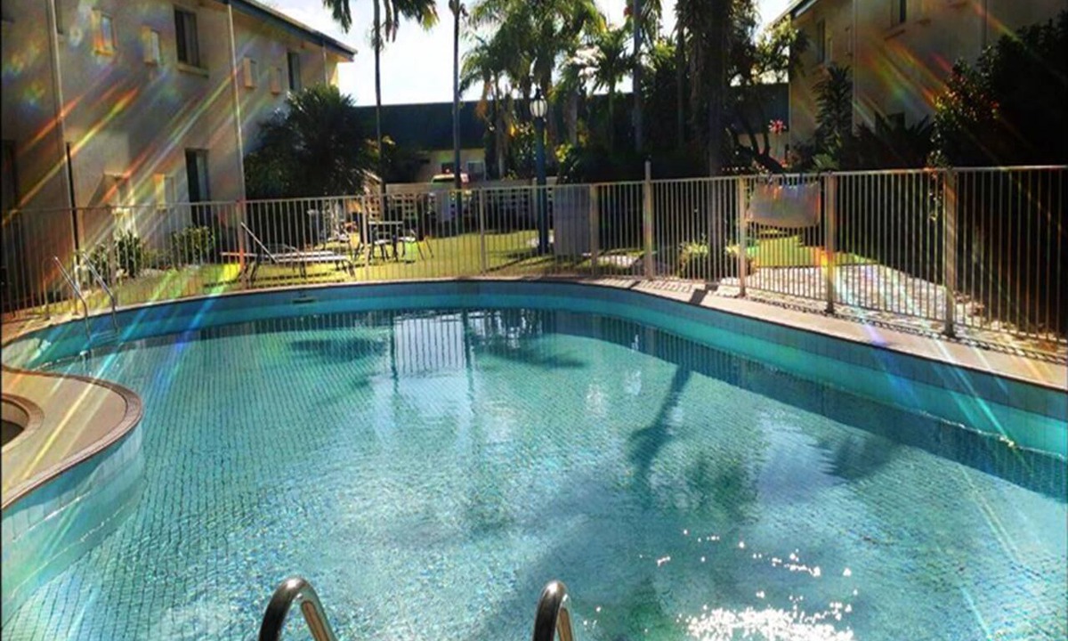 Emerald Hotel | Emerald Central Hotel