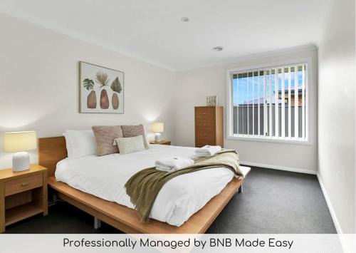 Orange House | Emmaville - Modern Convenient & Pet Friendly