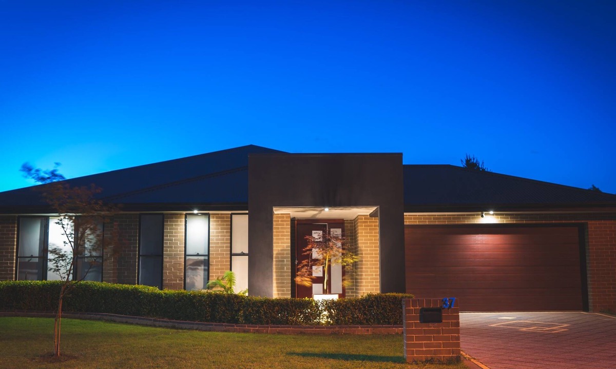 Calare House | Entire residence - Country living to its finest!