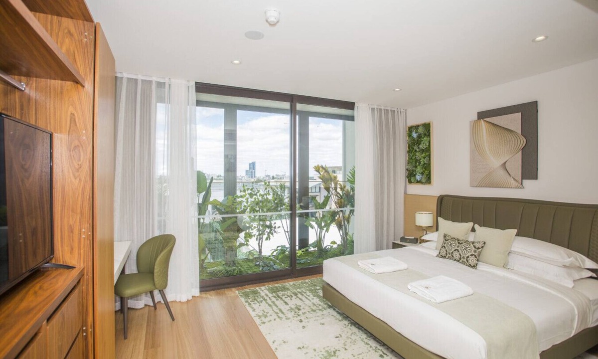 Perth Central Business District Hotel | Executive King Room - Quinn’s Botany Boutique K04