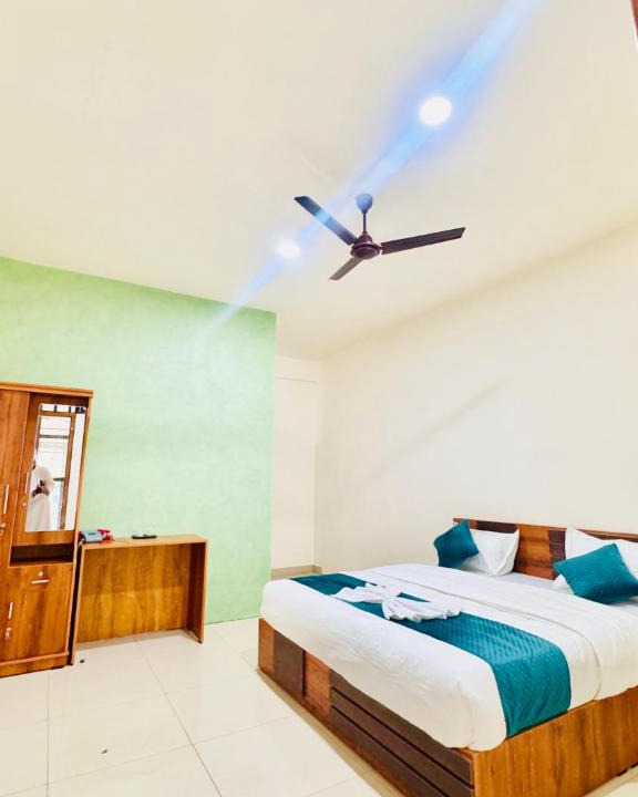 Vayittiri Hotel | Fa Stay inn Wayanad