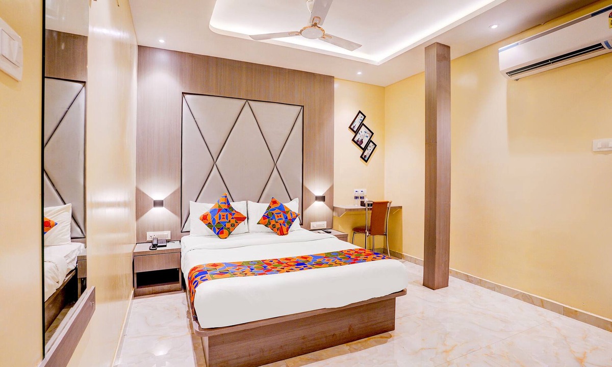 Chembur East Hotel | Fabhotel Abrol Suites