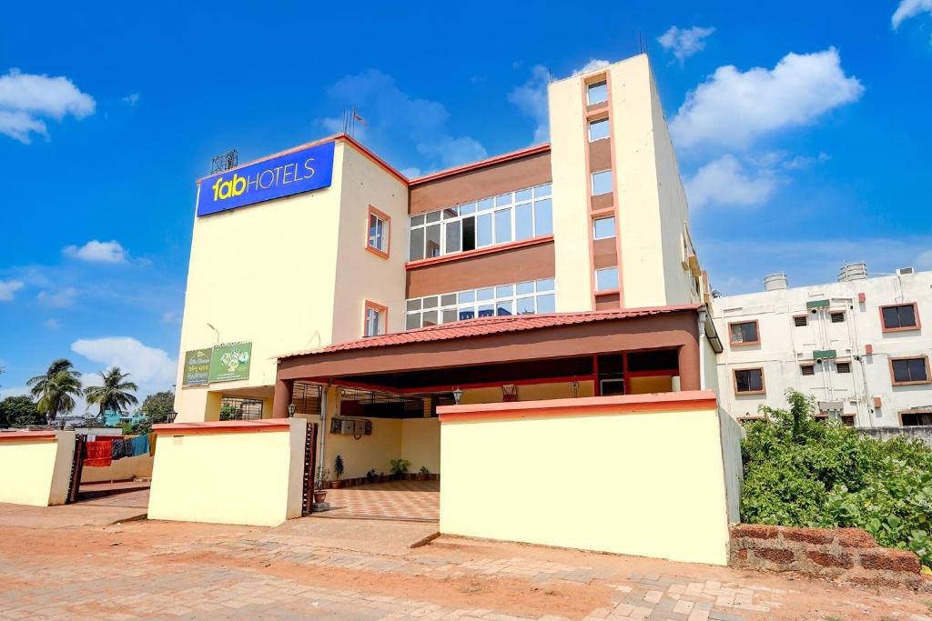 Bhubaneshwar Hotel | FabHotel Atithi Bhawan