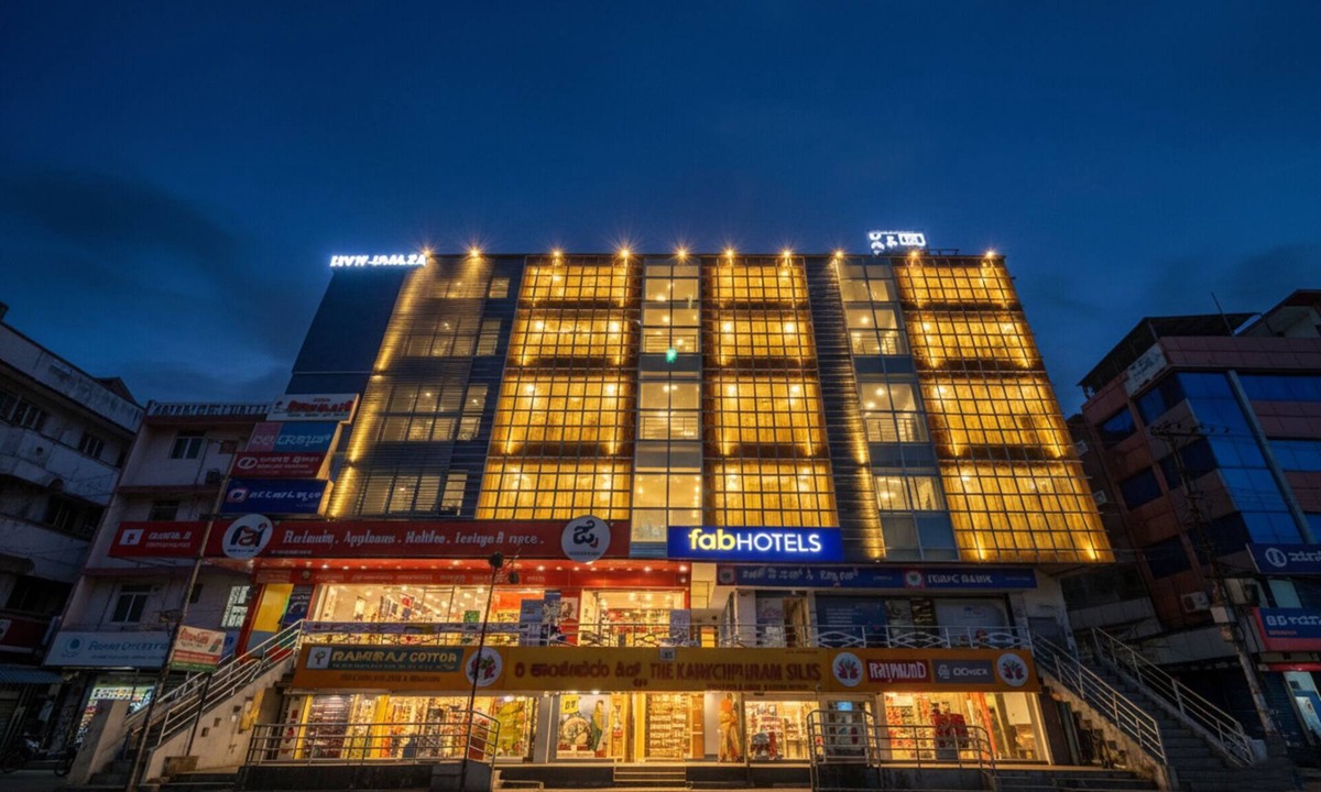 Yelahanka Hotel | Fabhotel Champion Gateway