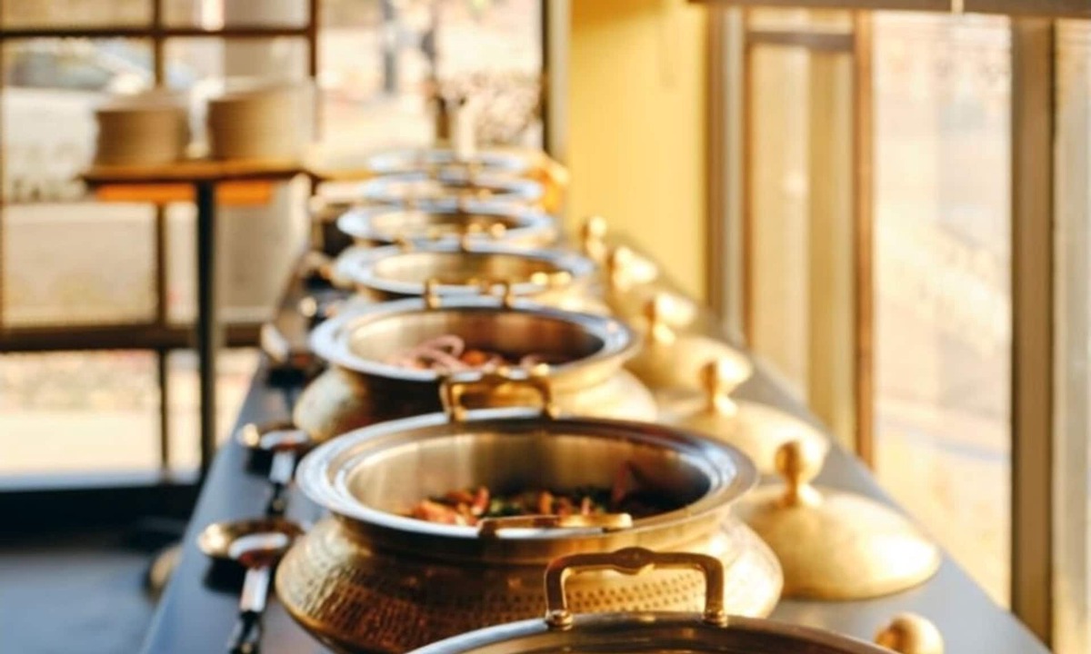 Prabhadevi Hotel | Fabhotel Indore Palace