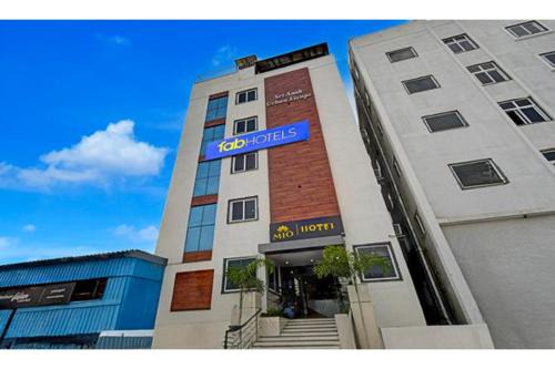 Hyderabad Hotel | FabHotel Mio