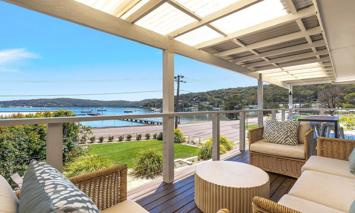 Pretty Beach Central Coast House | Footsteps to the Bay by HolidayCo.