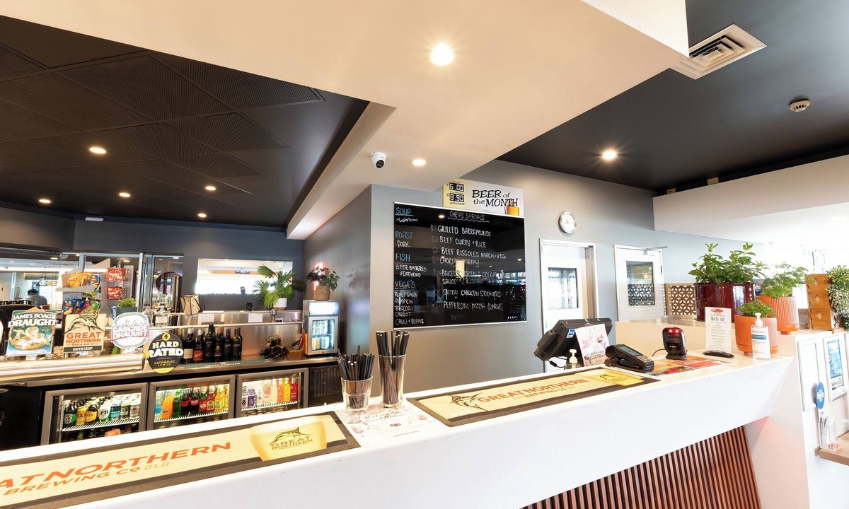Lauderdale Hotel | Foreshore Hotel