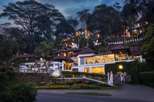 Pirmed Resort | Forest Canopy Thekkady
